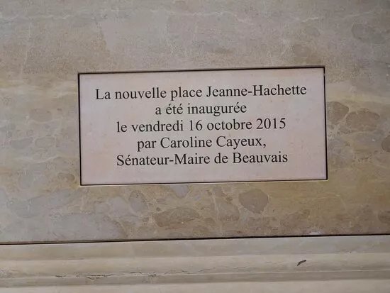 Statue Jeanne Hachette