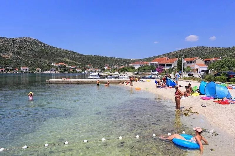 Two bedroom apartment with terrace and sea view Poljica, Trogir (A-5199-a)