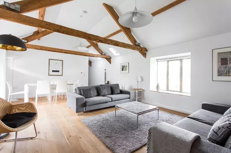 Owl Barn - wow! A fantastic stylish modern barn conversion for 4+1 Great views