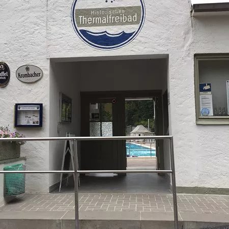 Historisches Thermalfreibad