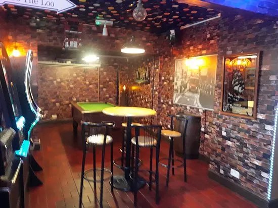 Camilo's Bar