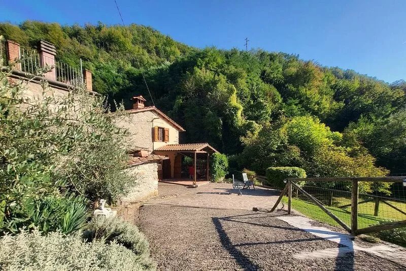 Converted Mill, Riverside, Pure peace! Walk to village. WIFI
