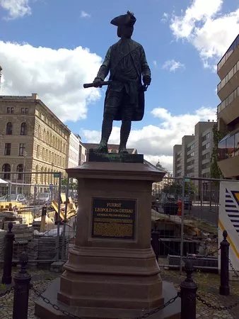 Statue of Fuerst Leopold von Dessau.