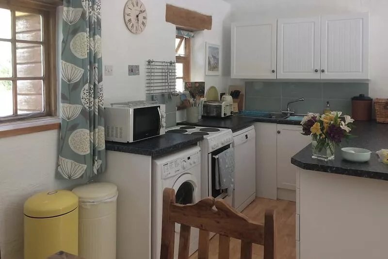 2 bedroom accommodation in Instow, near Barnstaple