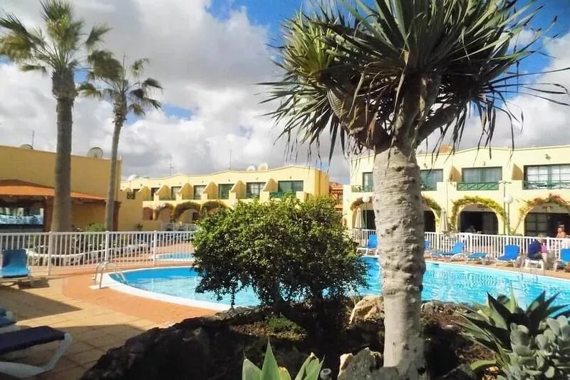 Fully Re-furbished Apartment on the popular Castillo Mar Complex