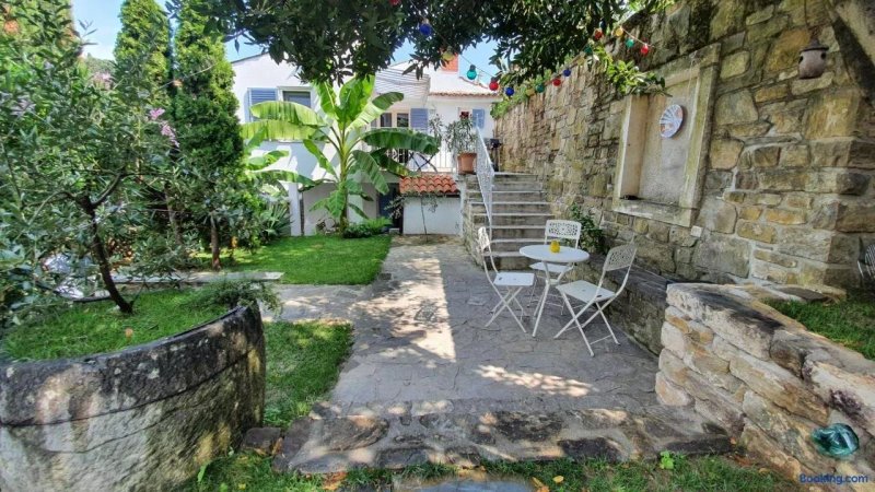 Secret Garden Of Piran