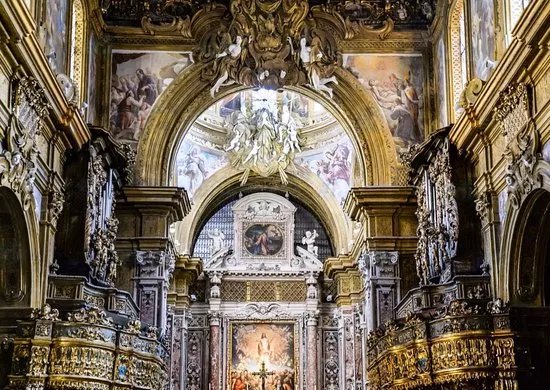 Chiesa e Chiostro di San Gregorio Armeno