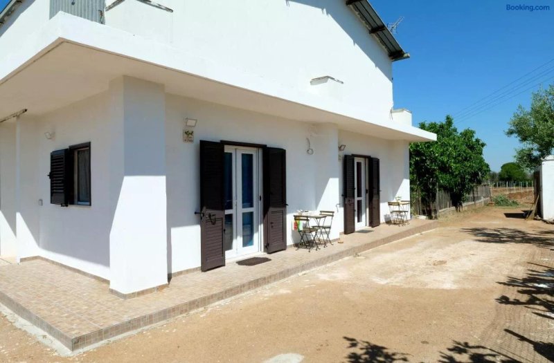 Alloggi in Villa Potenza a Pochi Minuti Da Gallipoli
