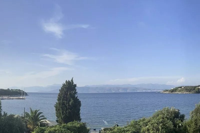 Fabulous Beachside 4 Bedroom Detached Villa - all 5 Star reviews