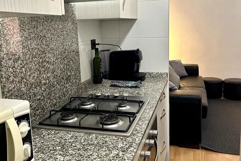 Parking available. Pets accepted. Subway nearby. Near the Sagrada Familia