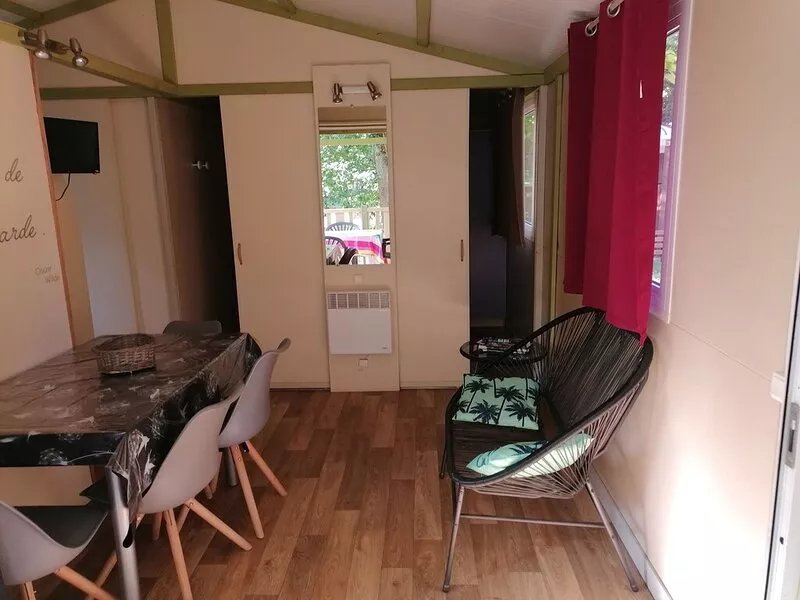 Comfortable family chalet 10 metres from the Dordogne river
