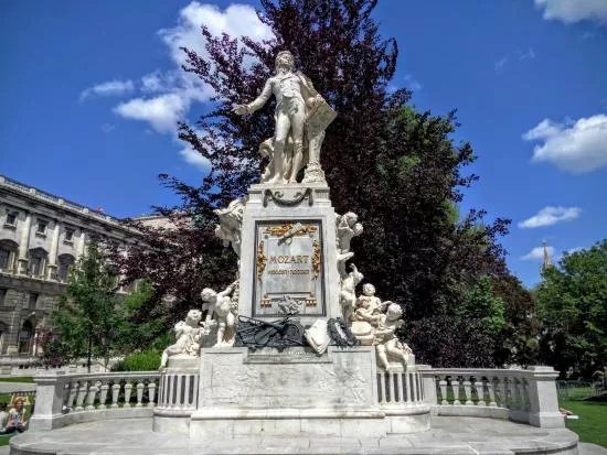 Mozart Statue