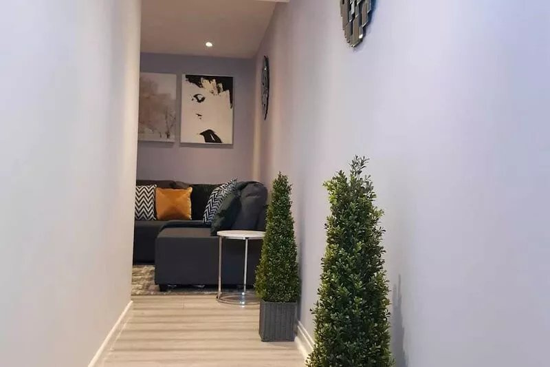 * Newly refurbished 3 bedroom in Grays *  Close to amenities * *Cosy and clean