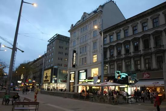 Mariahilfer Strasse