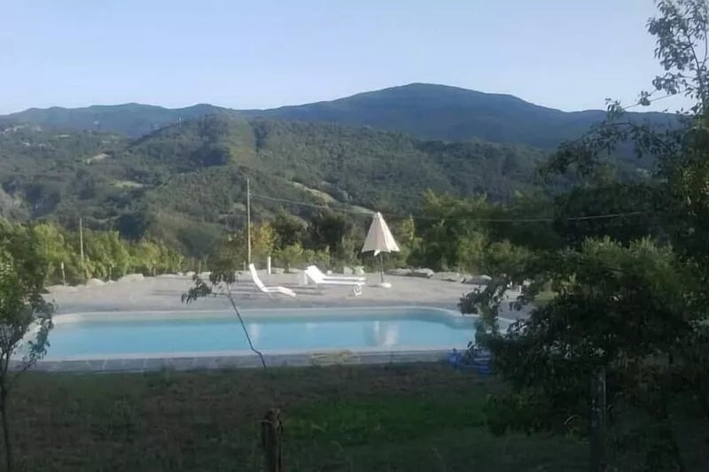 Peace and relaxation with private pool Borgo val di Taro