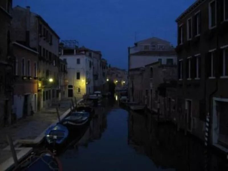 HISTORICAL CENTER WITH VENETIAN TERRACE ON THE ROOF. LUXURY APARTMENT.