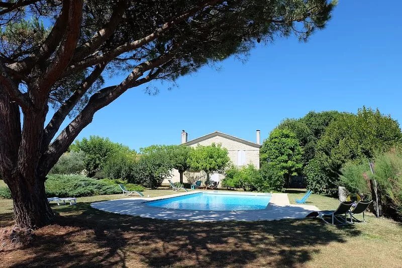 Standing, exceptional place private pool13x6, enclosed park 3000 M2 Free Wifi