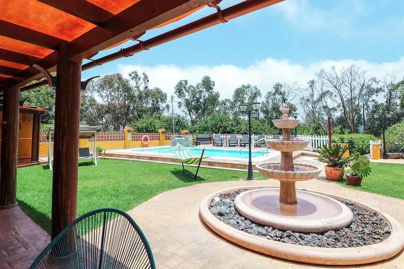 Majestic Mountain Villa with heated pool