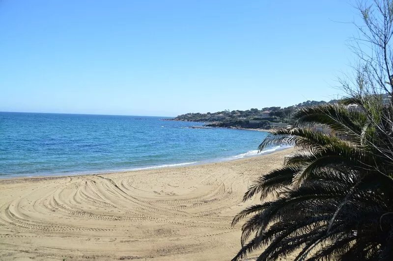 Luxury villa, panoramic sea views, beach 400 m, heated pool, air conditioning,