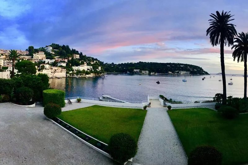 Most beautiful location and views on the Riviera! Your own access to the Med!