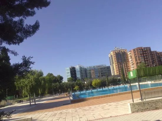 Centro Deportivo Municipal Vicente del Bosque