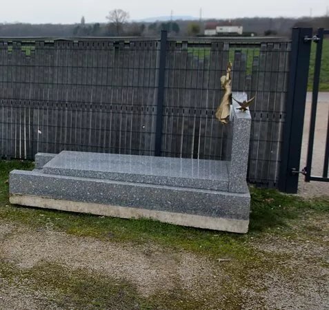 Cimetiere De Chatenoy-le-royal