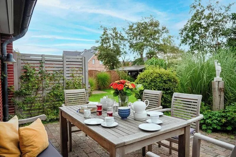 Sylt is a valuable habitat and a soothing vacation spot, a paradisiacal realm