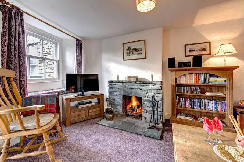 Rose Cottage - Two Bedroom House, Sleeps 4