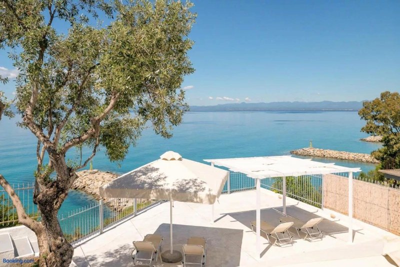 Pouletis Family Villas Sea Apartments