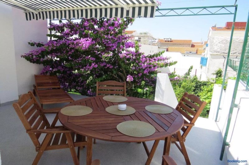 Sara Apartments Baska Voda