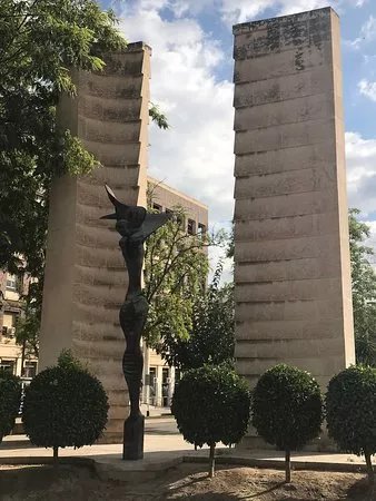 Monumento a Juan de la Cierva