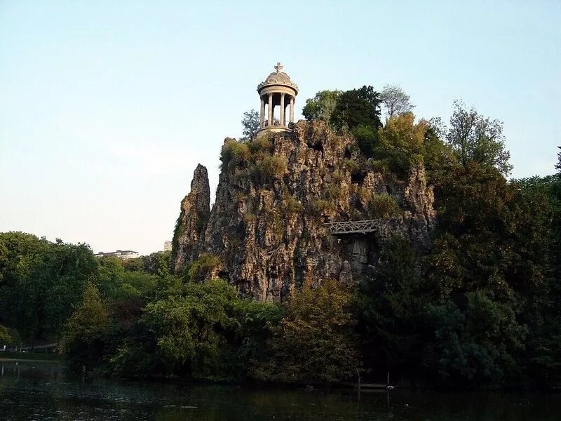 Charming 2 rooms at Buttes Chaumont (Paris 19th)