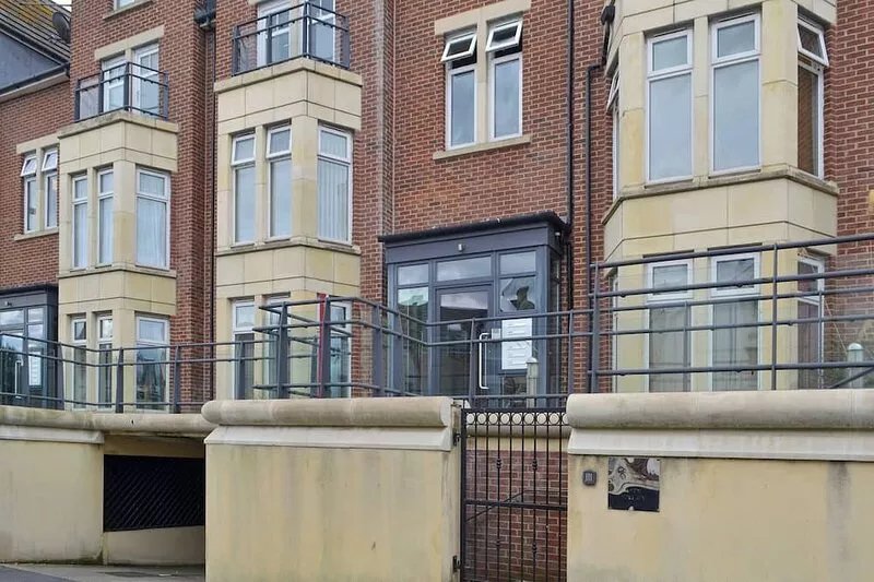 This holiday apartment is tucked away in a quiet area, right in the centre of
