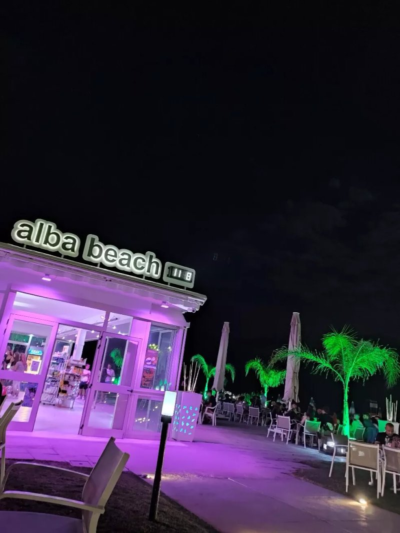 Alba Beach