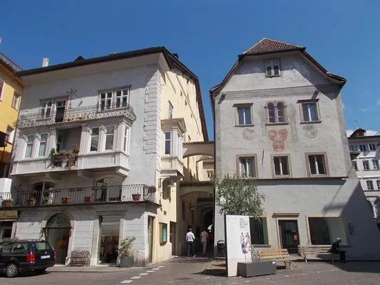 House of Pesa