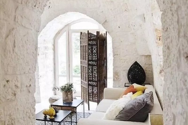 Secluded and spacious trulli with private pool, tastefully decorated
