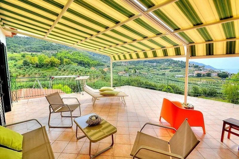 Villa Renata: A welcoming apartment that covers the entire top floor of a villa