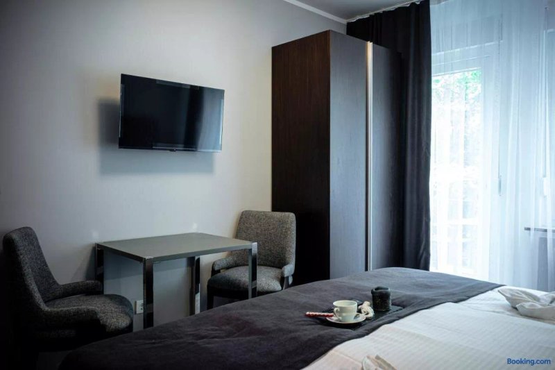 Lowen Hotel