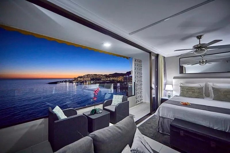 Modern Beach Apartment with Spectacular Views
