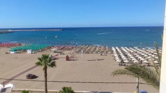 Rethymno Beach
