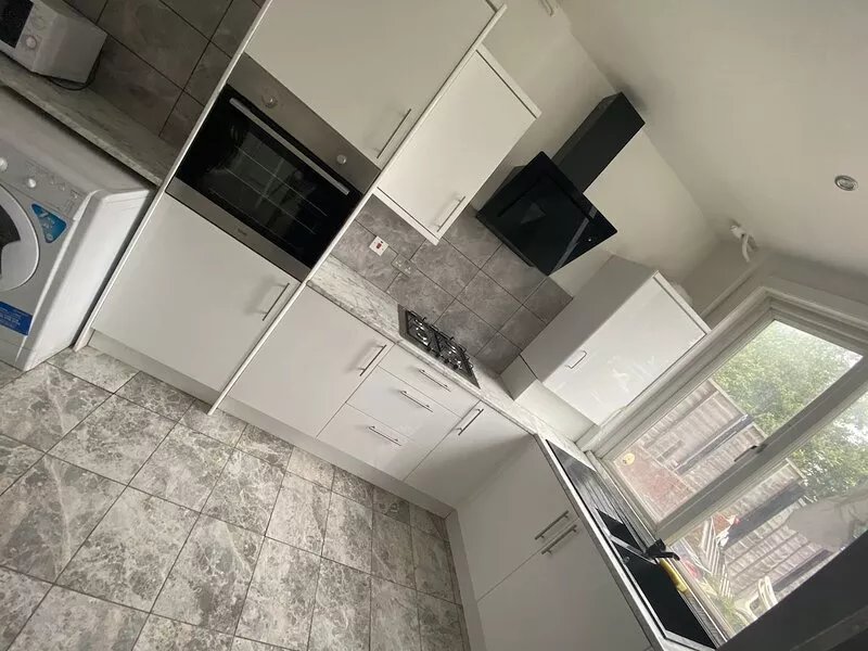 Recently Refurbished London Three Bed Property