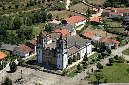 Basilica de Santo Cristo de Outeiro