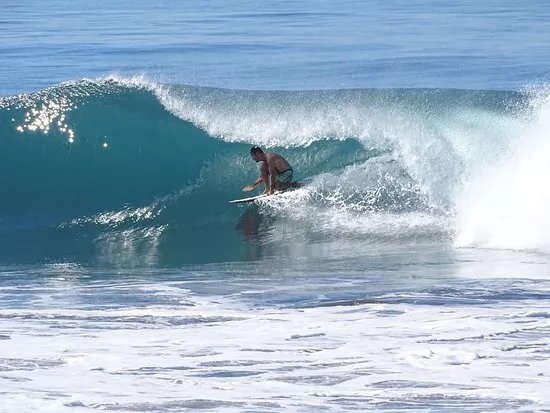 He'enalu L'ecole Du Surf