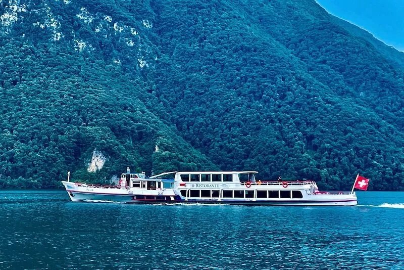 San Mamete - Lake Lugano, Apartment on the lake