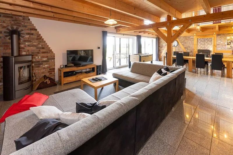 Large communal area with pool, large garden, centrally betw. North-u. Baltic Sea