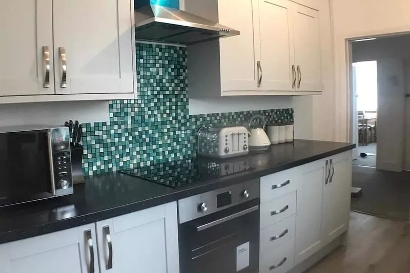 Eastville Court - Stunning Bungalow in Rhyl - Families & Business Guests Welcome