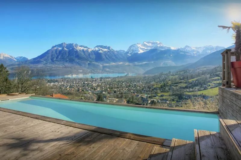 Chalet Kalyssia - luxury holiday for 11, spa & great skiing - OVO Network