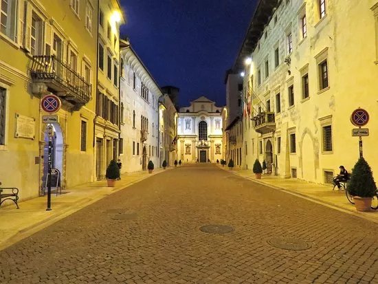 Via Belenzani