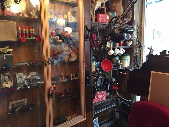 Rex's Emporium