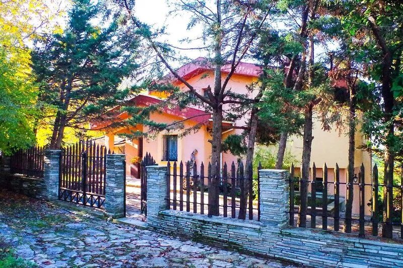Villa de Calma... a natural health resort in a peaceful and friendly village.